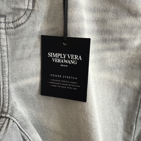 Simply Vera Vera Wang Bermuda Denim Washed Shorts l SIZE 0 - Picture 8 of 8